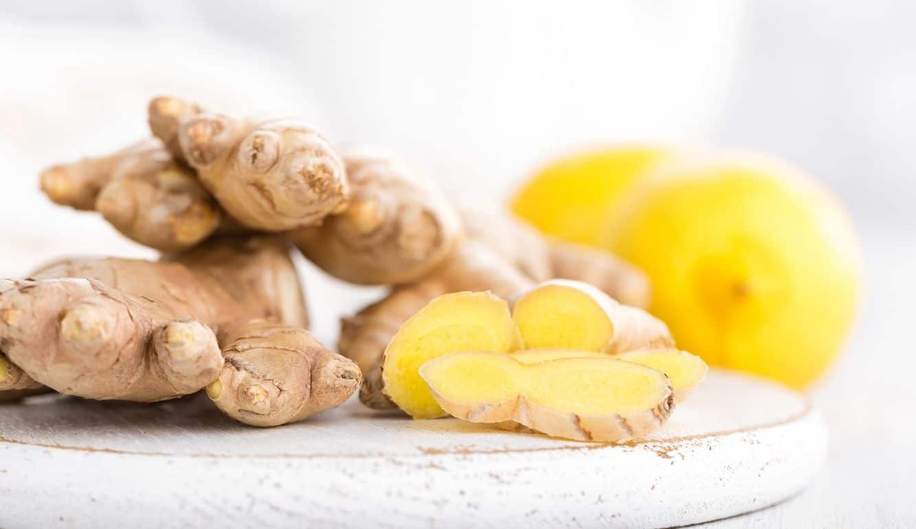 5 Ingredients To Add To Your Meals For Mood Enhancement