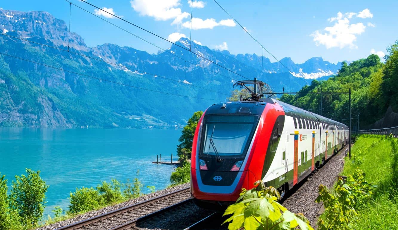 Essential European Travel Tips for Aussies traveling by train
