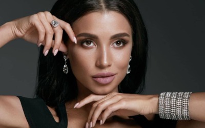 DIAMONDS TREND SYMBOL OF LOVE