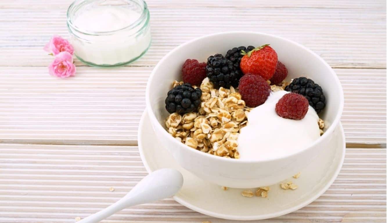 what-bloggers-eat What Do Fashion Bloggers Eat In A Day