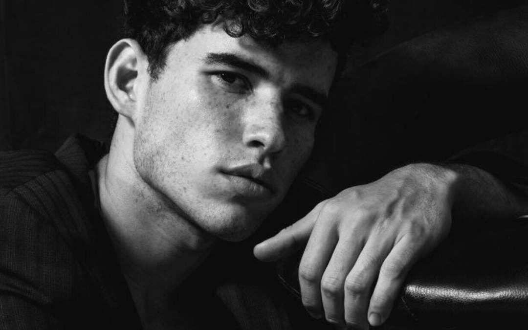 CARLOS JAIMES VENEZUELAN MODEL’S JOURNEY: FROM PROTEST TO FASHION FAME