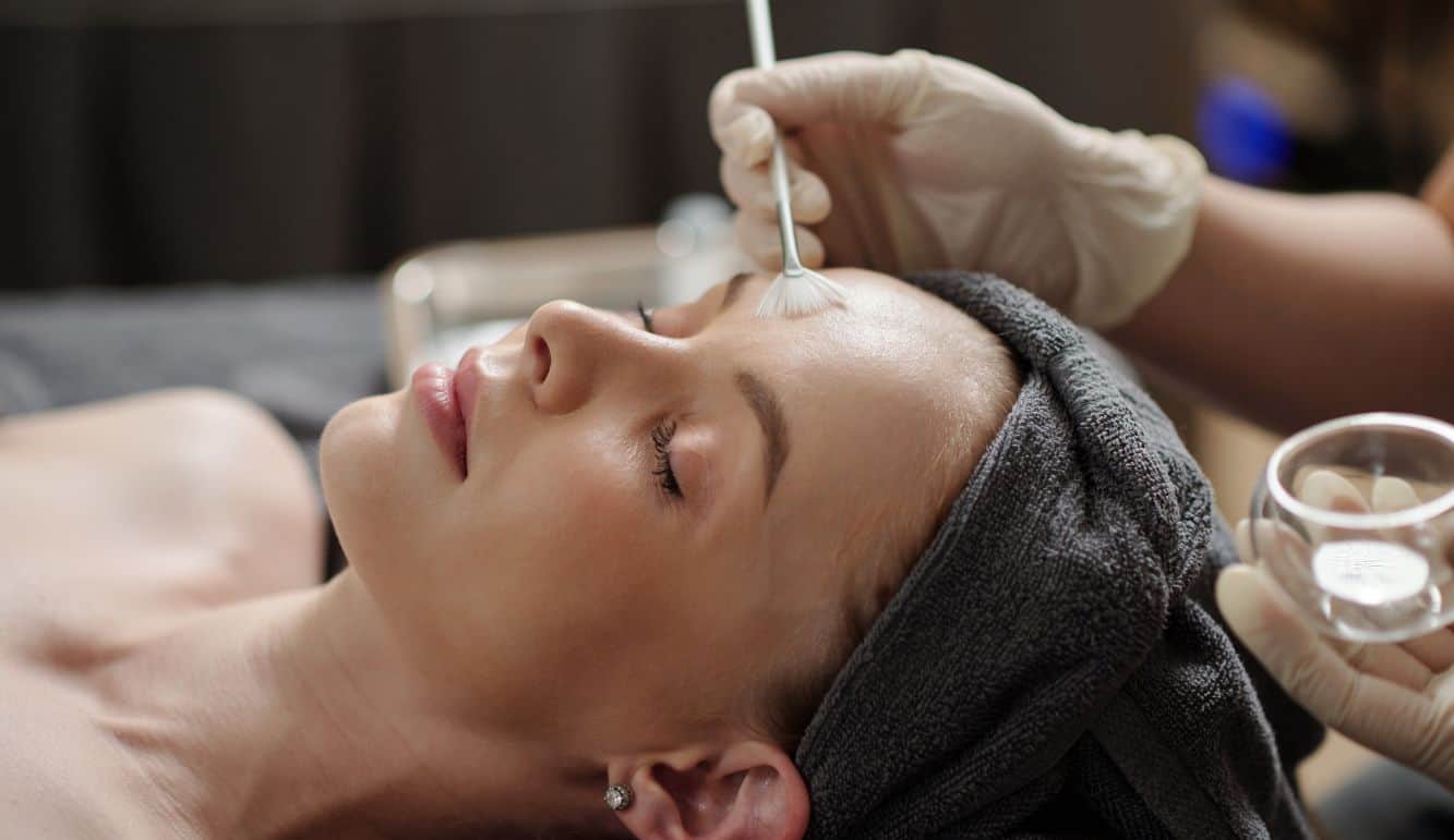 jaklin-schvili-chemical-peeling Beauty routine after 40 showing healthy, glowing skin and morning skincare essentials